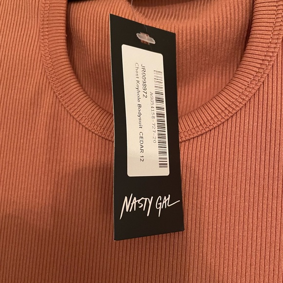 Nasty Gal Sexy Chest Keyhole Bodysuit - Picture 4 of 7